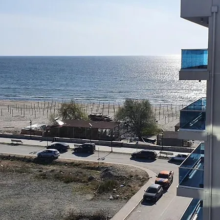 Joy2sea Apartment *